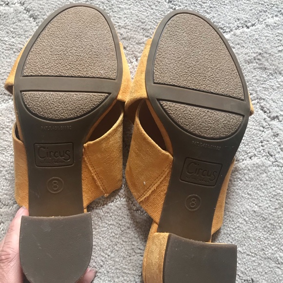 Mustard Circus by Sam Edelman Shoes size 8 - Picture 2 of 3